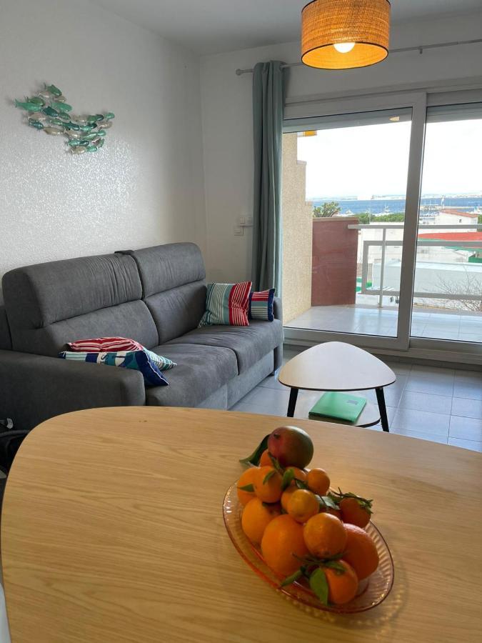 Rocmar Apartment Roses Bagian luar foto