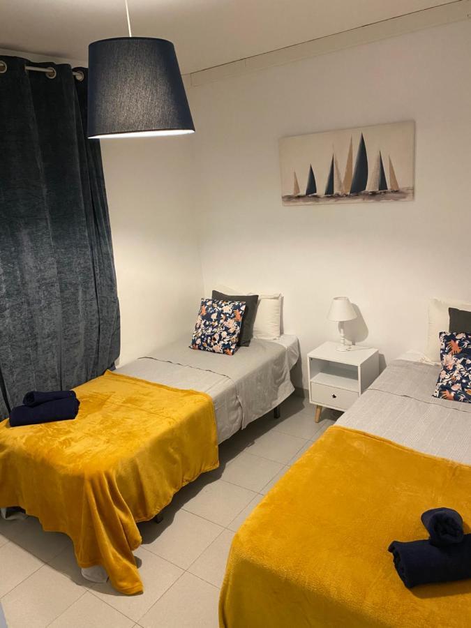 Rocmar Apartment Roses Bagian luar foto